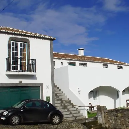 Quinta Da Susy * Altares